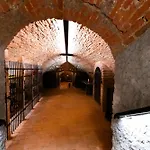Pensión Husí Plácek S Vinným Sklepem A Terasou